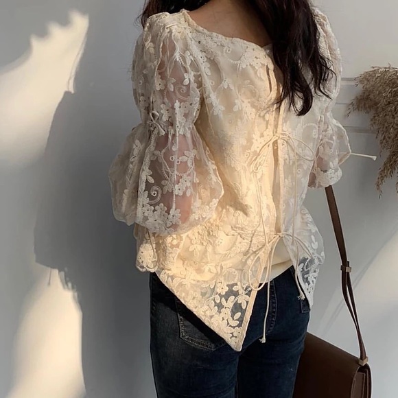 Lace floral embroidery blouse bow tie lace up cream apricot womens puff sleeve - Picture 2 of 4